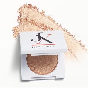 [NEW] Just Ximena, highlighter powder, Satin Sand